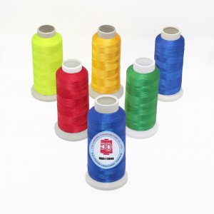 100% polyesteriä kirjonta ompelukieli