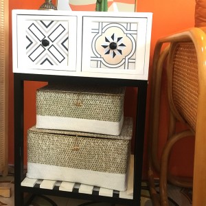 Seaweed kudottu laatikko, jossa on katettu varastointi