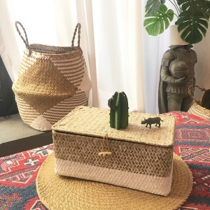 Seaweed kudottu laatikko, jossa on katettu varastointi