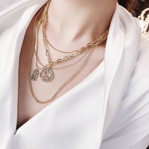 Yksinkertainen ja monipuolinen puseroketju