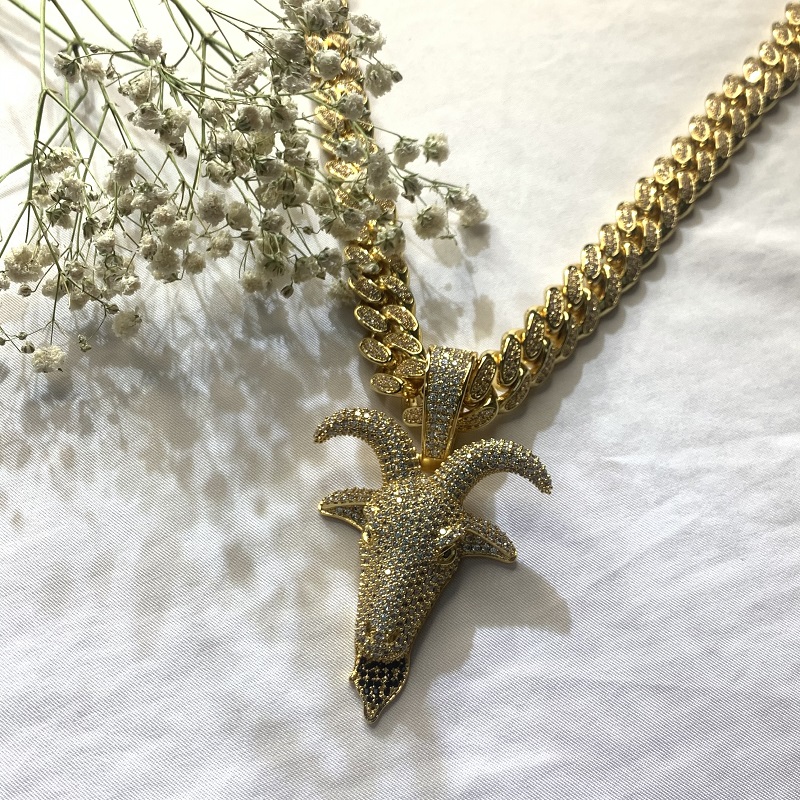 Zircon Solid Deer Head Hip Hop kaulakoru