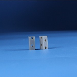 Alumiinitnitridikeraamiset rakenteelliset osat