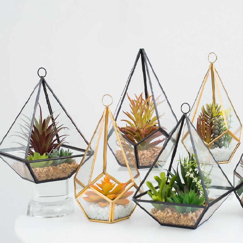 Potted keinotekoinen mehevä lasi