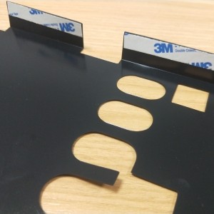 0,5 mm musta PC-eristyslevy, helppo taittaa ja muodostaa myLar-arkki, liekin hidastava akun eristyslevyn käsittely Silk-näyttö