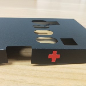 0,5 mm musta PC-eristyslevy, helppo taittaa ja muodostaa myLar-arkki, liekin hidastava akun eristyslevyn käsittely Silk-näyttö