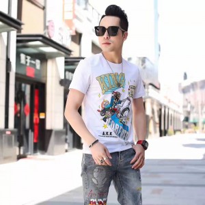 Neulottu painettu vaate