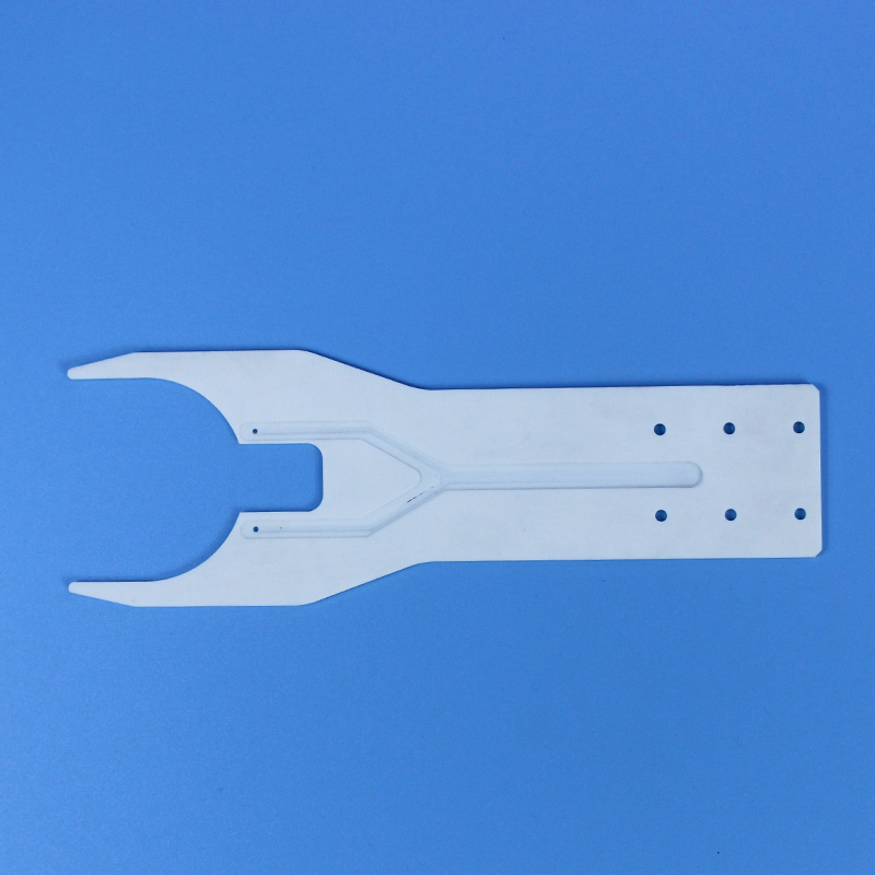 Alumiinioksidin keraamiset aseet