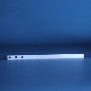 Käytä kestävää zirkonia keraamista yläkampaa