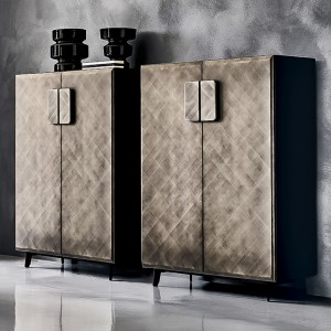 Italialainen moderni ylellinen retro kultametalli Ruostumattomasta teräksestä valmistettu kaapin sivupöytä buffet