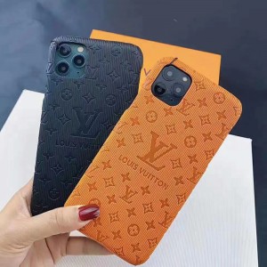 Soveltuu Apple iPhone13 Pro -matkapuhelinkoteloon, täysin kääritty vastaisen putoamisen ja raapimisen vastaisen suojannahkakotelon kanssa käsin