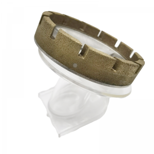 Peitä lasin reunapyörä