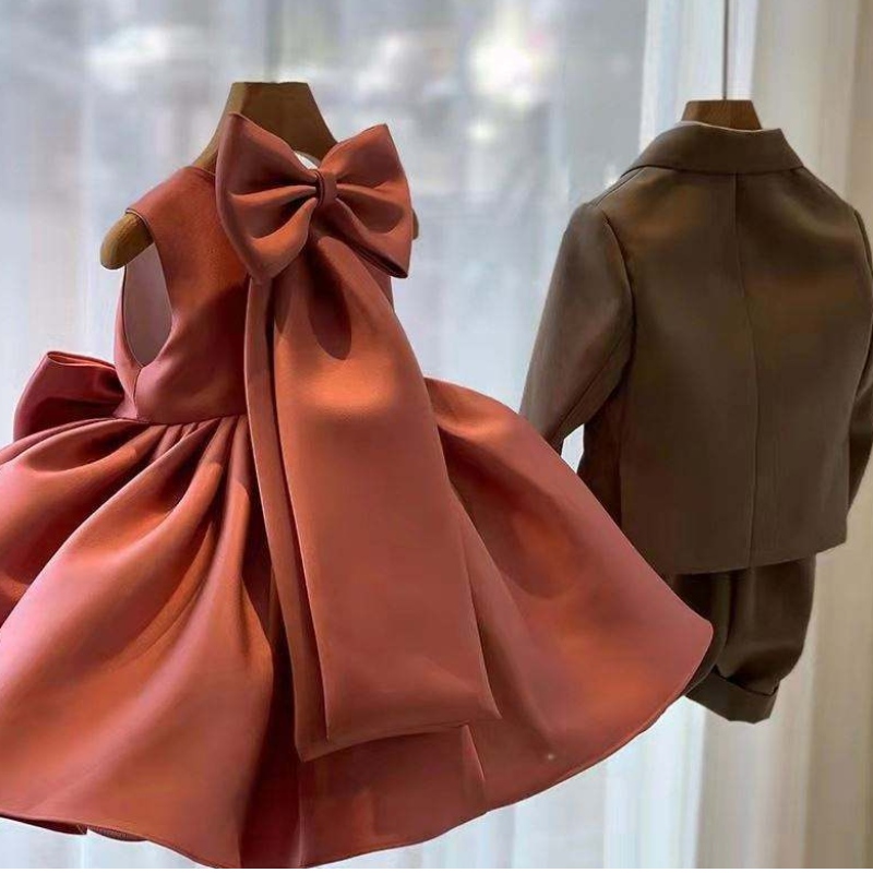 Baige uusi muotoilu tyttöjen mekot Summer Little Girl Princess Party Bow Kids muodolliset pukeutuvat lapset prom -vaatteet