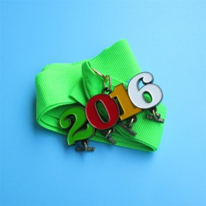 Mukautettu metallikultamitalivarastomitali myydä