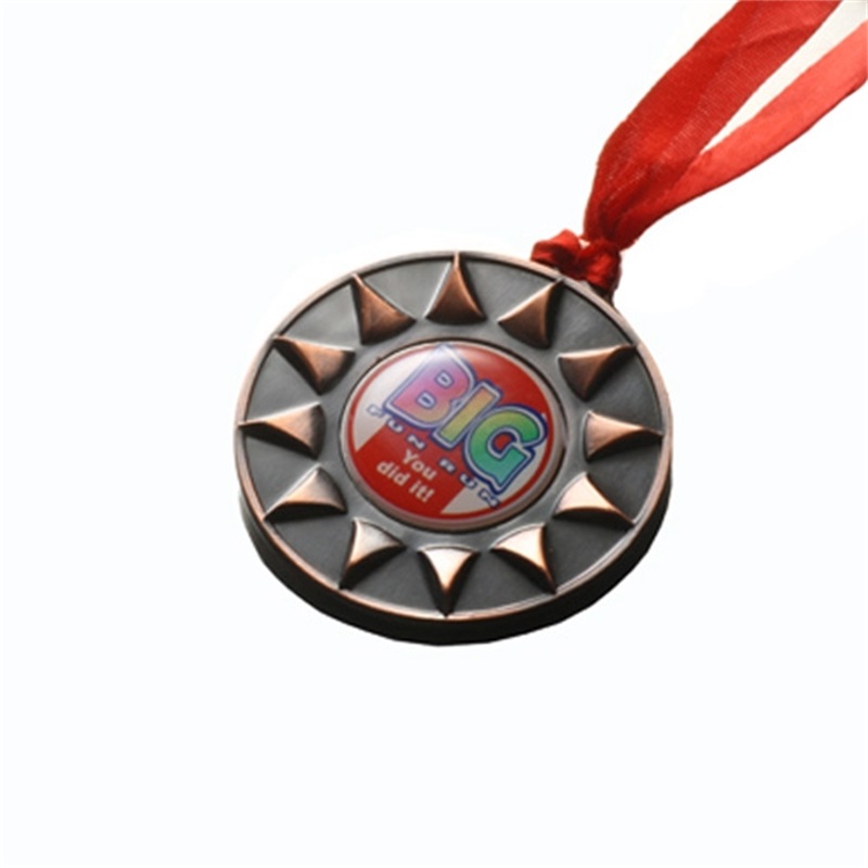 Hopeamitali New Marathon Awards -mitalit urheilumitalit janauhat