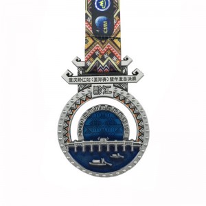 Erinomainen laadukas mukautettu metallinen juoksumitali Marathon Sport -tapahtumaan pehmeät emalimitalit