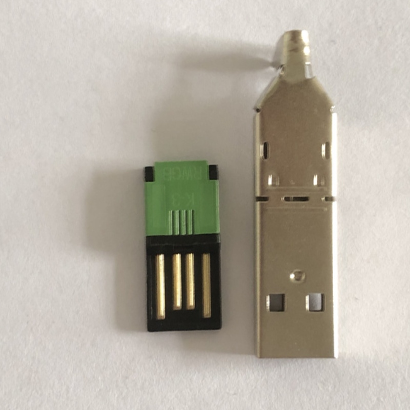 Ickel-pinnoitettu USB-tyyppinen A Tail-pistorasia 3-in-1 PC DIY -sovitin