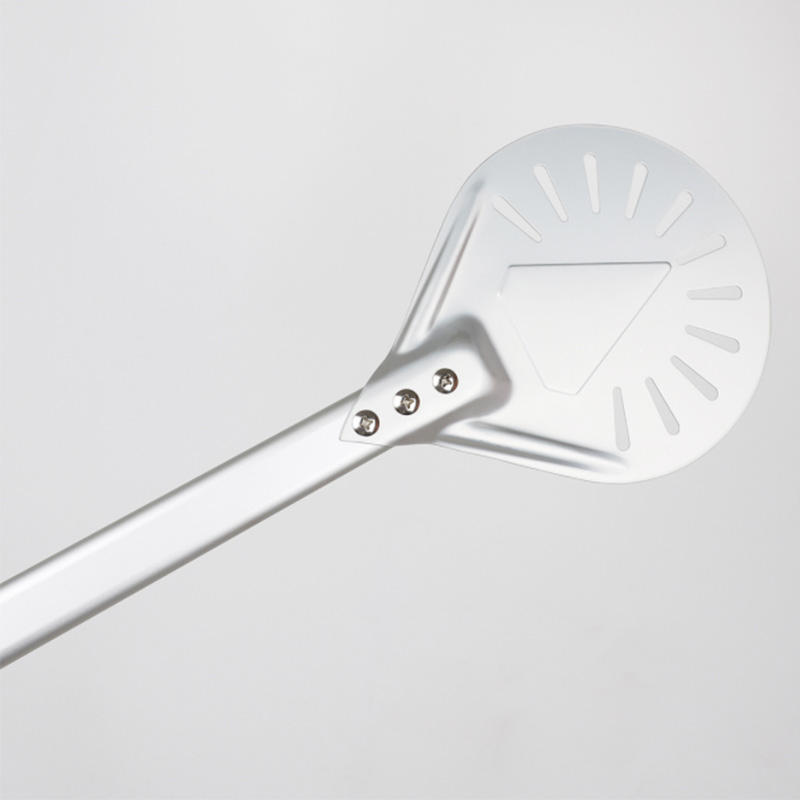 7 tuuman 8 tuuman 9 tuuman rei'itetty alumiinipizza kääntökuori pizza Turner Pyöreä pizzakuori