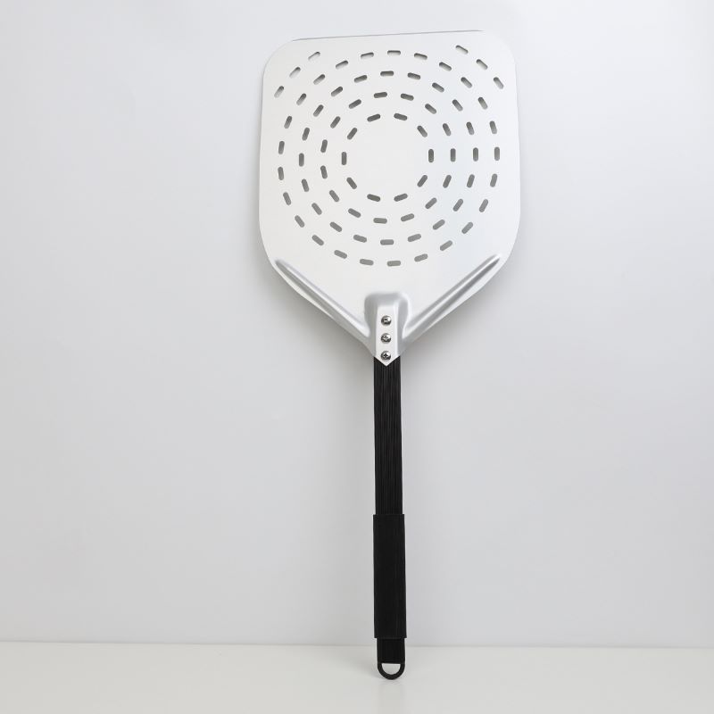 Irrotettava kahva anodisoitu 12 tuuman/13inch/14inch rei'itetty alumiinipizzakuoripizza -lapio pizza spatula -pizza meloaneljällä ympyrällä