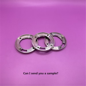 Ruostumattomasta teräksestä valmistettu laippa