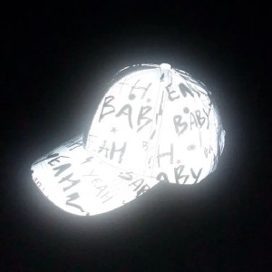 Matala MOQ Halpa räätälöity suosittu jäsentämätön baseball -hatut tummanharmaa heijastava hatut baseball -lippu ihmiselle