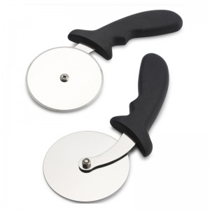 Hyödyllinen ruostumattomasta teräksestä valmistettu pizzaleikkuri Machine Pizza Leikkaus muovikahvalla, helppo puhdistaa