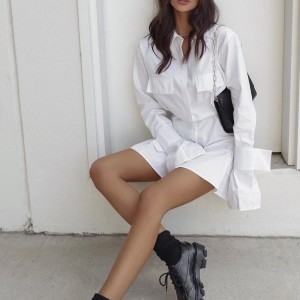 Ranskalainen valkoinen mekko vyötäröllä ja hihansuut ja pitkät välilehdetnaisille 2023 Uusi muotoilu vyötärö ja yksivärinen pitkähihainen hame