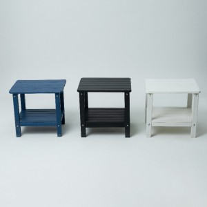 Ulkopöytä mustalla värillä