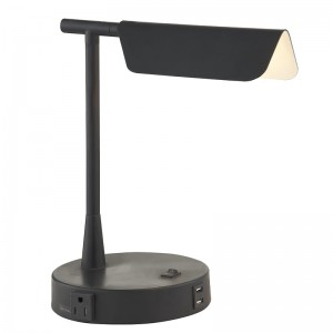 Matte Black Desk Light a on/off -rokerikytkin, kätevä pistorasia ja USB -latausportti hotellin huoneessa