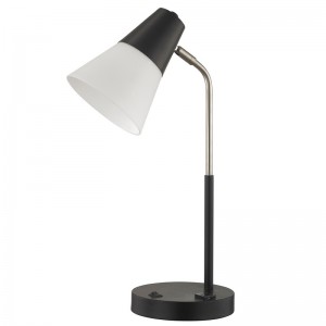 Hampton Inn Hotel Desk Lamp on/off -rokkarikytkin ja kätevät myyntipisteet hotellin huoneessa