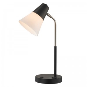 Hampton Inn Hotel Desk Lamp on/off -rokkarikytkin ja kätevät myyntipisteet hotellin huoneessa