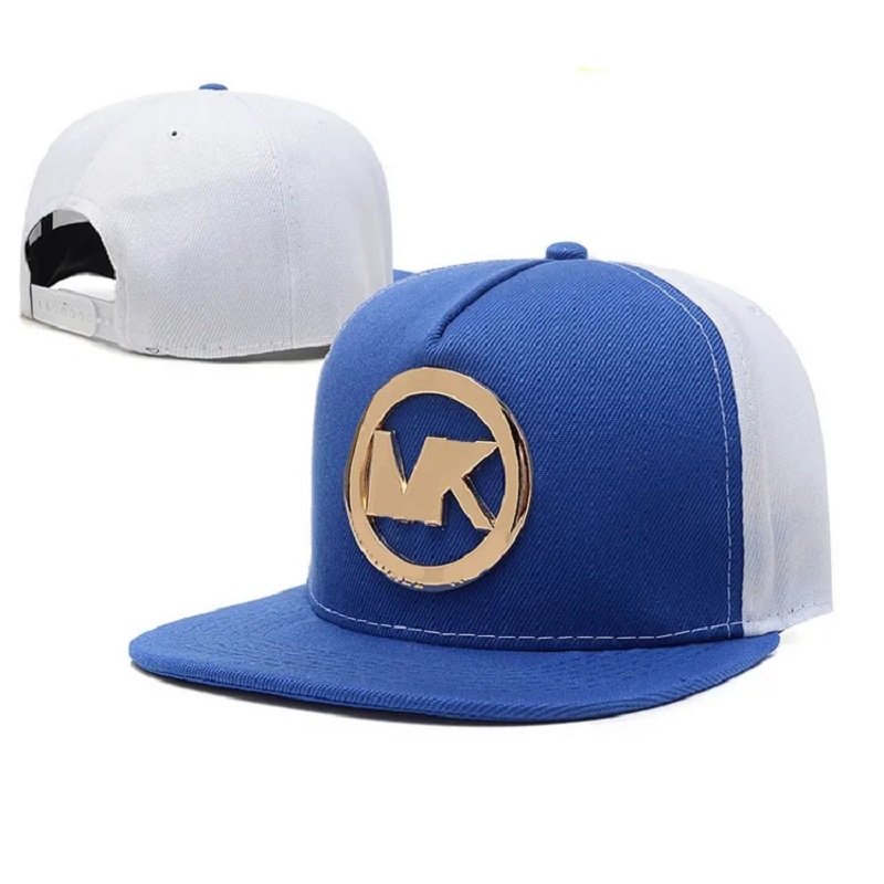 Tukkumyynti mukautettu kultametallilevy logo snapback caps hatut