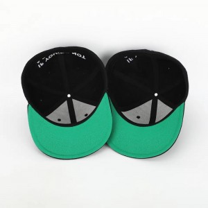 Mukautettu 6 paneeli Musta suljettu takaosa Flex Fit Gorras Cap Asetettu HAT 3D -kirjonta -logo Vihreä Underbrim Hip Snapback Cap