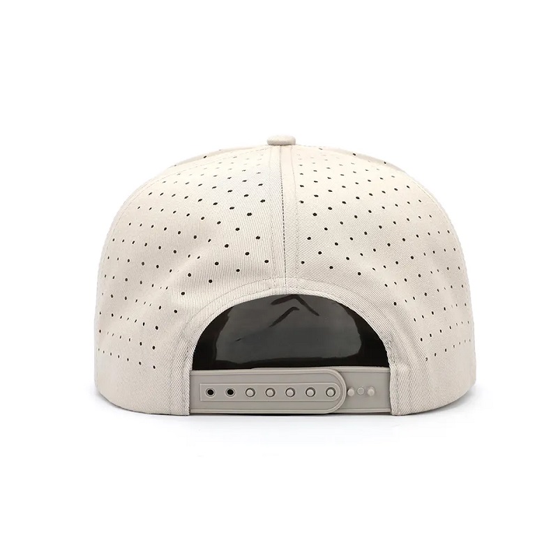 Tukkumyynti mukautettu korkealaatuinen 7 paneelin litteä reunapaikat Patch -logo -snapback -korkit, laserleikkausreiän rei'itetty miesten hattu