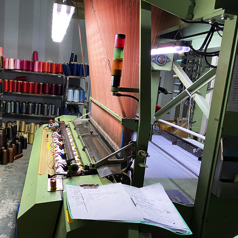 Meillä on ammattimaisia ​​kudottuja etikettien toimittajia