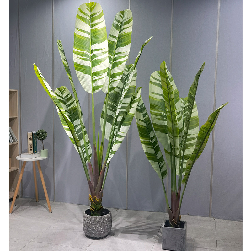 Simulaatio palmujen keinotekoinen kasvi erittäin mukautuva elävä banaanipuu puutarhakerroksen hääkoristeiden puutarhanhoitokoristeisiin