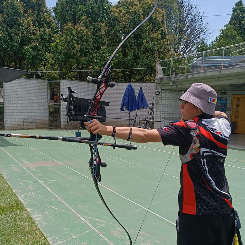 Koskettava jousiammunta tarina