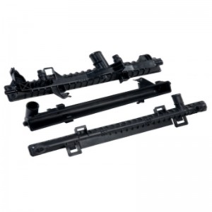 Auton muovisäiliö jäähdyttimelle