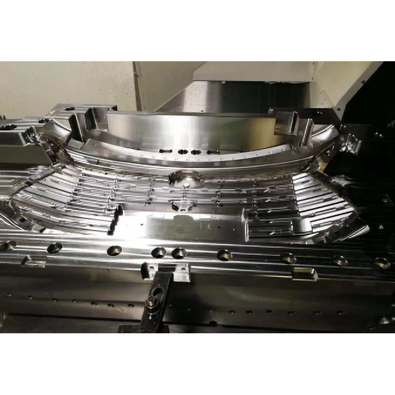 Auton säleikön muotti