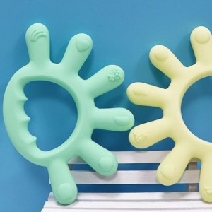 Vauvan kuuden sormen purukumi