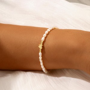 Hongde 14K kultaa-Plated Pearl Heart -rannekoru Pearls of the Heart -rannekoru