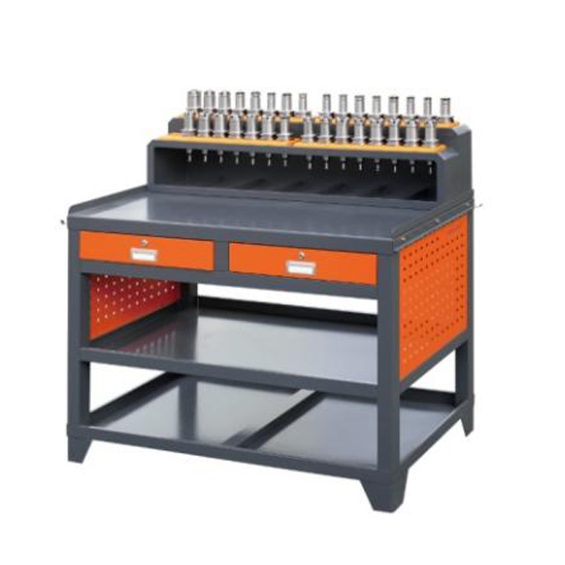 Kolme -sisä- -Yksi raskas - velvollisuus -Platform Workbench