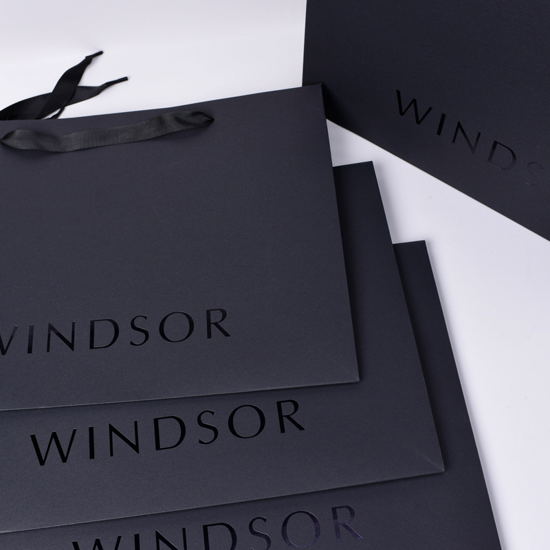 Noir luxe paperipussi