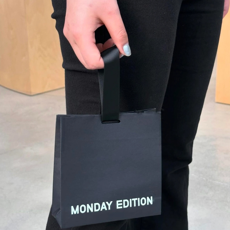 Noir luxe kantolaukku