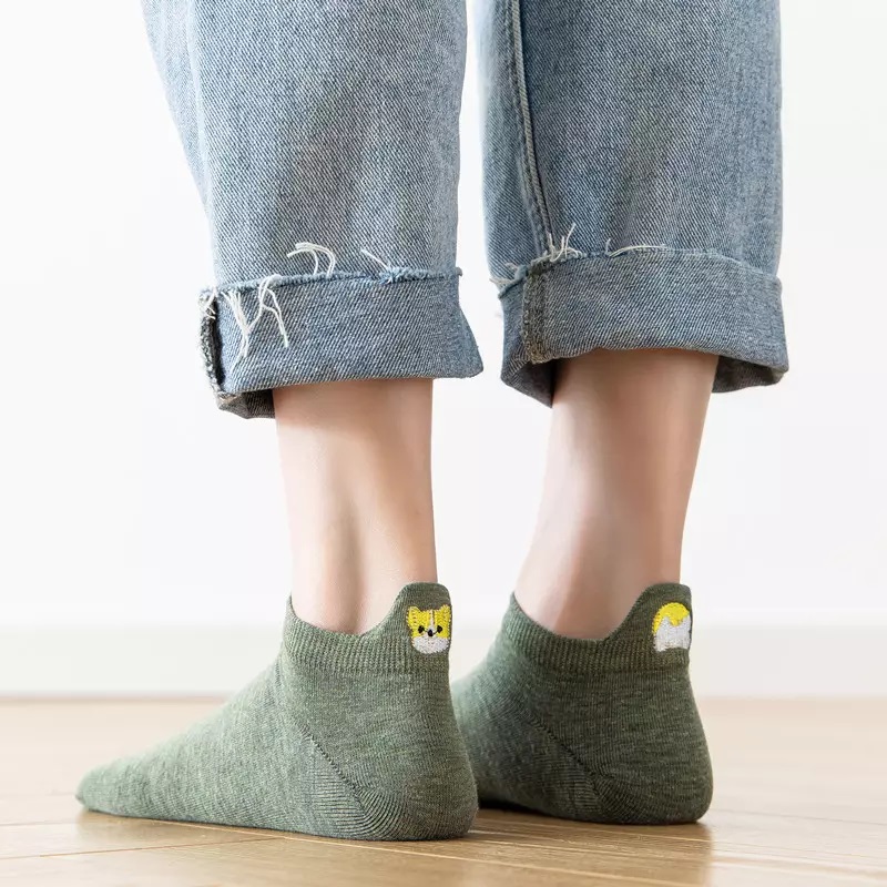 1669951912.jpg cartoon embroidery ear-lifting boat cotton socks for women.jpg